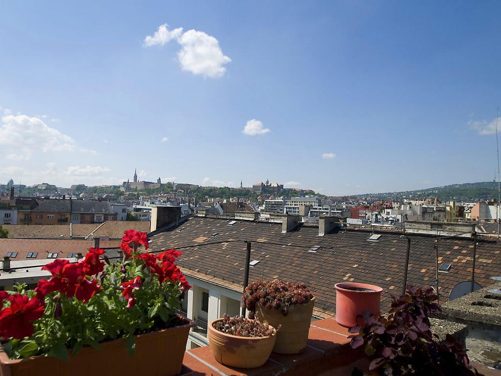 Margaret Apartment For 5 People With Panorama Terrace Budapest Habitación foto