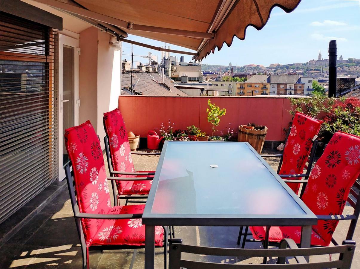 Margaret Apartment For 5 People With Panorama Terrace Budapest Exterior foto